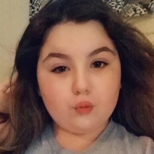 Meet your Posher, Macy